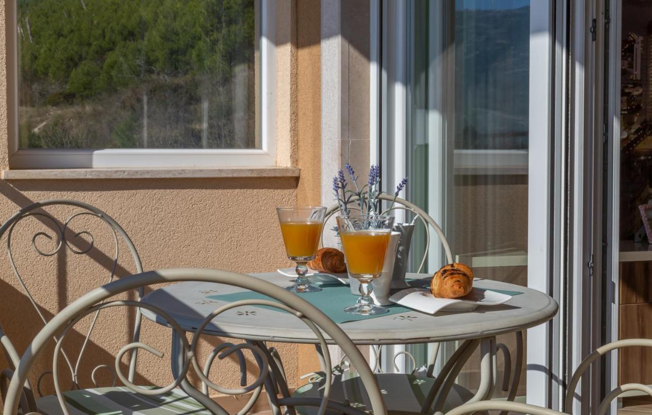 Andela 1 Apartment Makarska Exterior photo